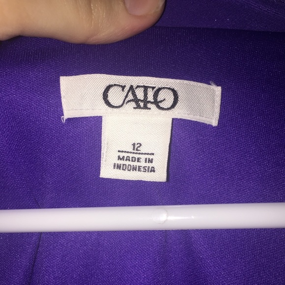 Cato’s dress - Picture 4 of 4